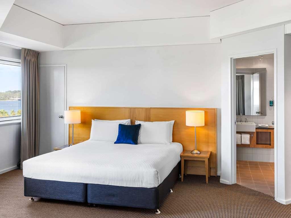 Novotel Perth Langley Room photo